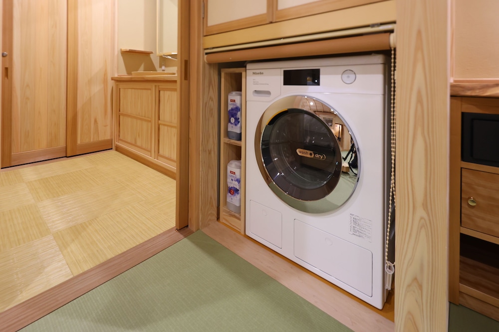 和室 (松) 露天風呂付 客室の設備とサービス1 | 信州渋温泉 古久屋