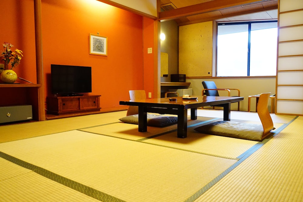 シャワーなし和室, 禁煙, 最大定員4名 (布団は大人1名につき1組、4組までご用意可) | 楽々花