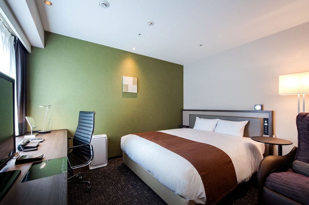 デラックス ダブルルーム 禁煙 | ダイワロイネットホテル千葉駅前