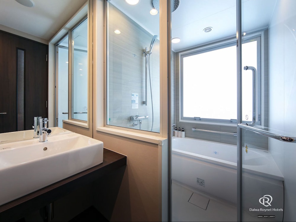 デラックス ダブルルーム 禁煙 バスルーム0 | ダイワロイネットホテル千葉駅前