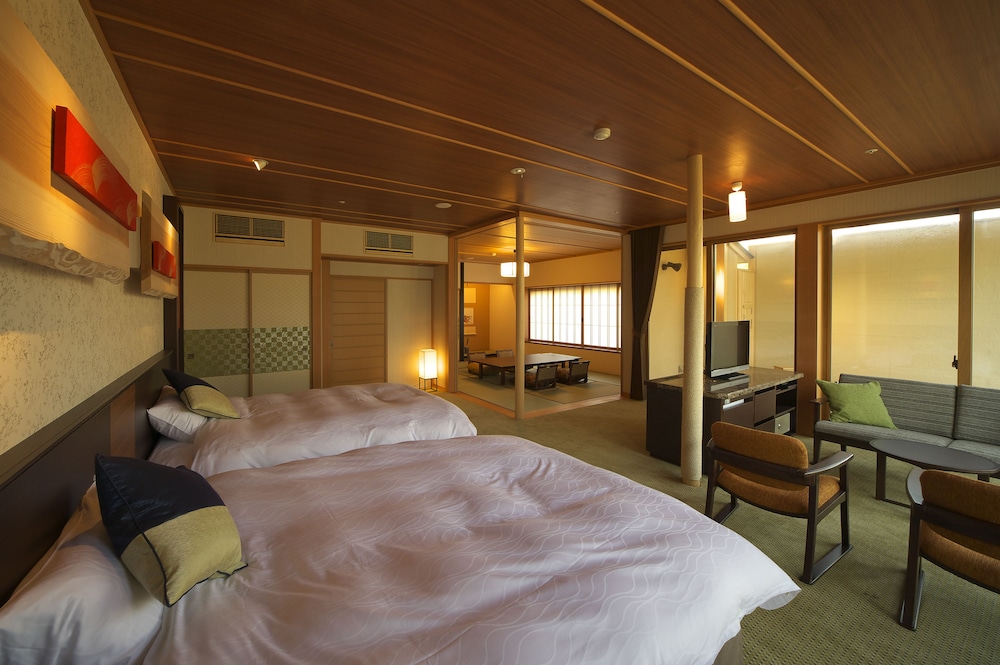 VILLA瑞鶴荘　海吹 | ホテル別邸 海と森