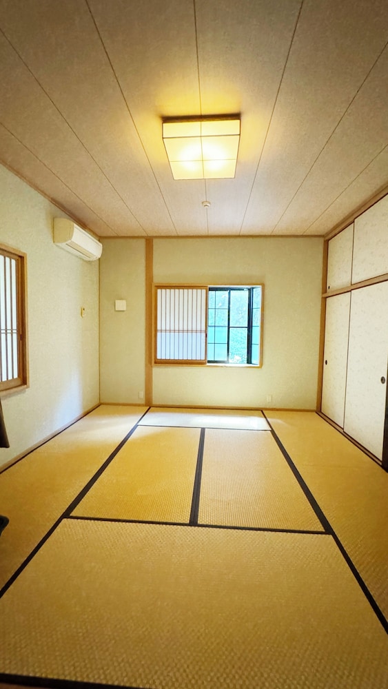 和洋室1階ファミリールーム 禁煙 客室7 | 湯布院 旅の蔵