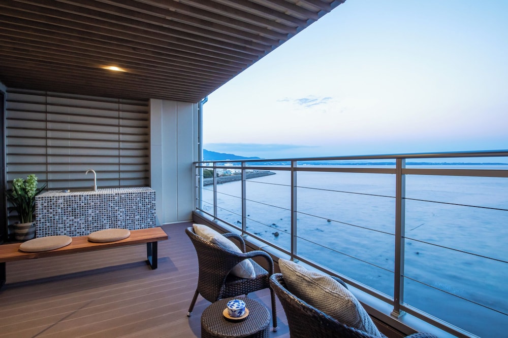 D2タイプ デラックスリゾート (洋室) 禁煙 テラス / パティオ0 | AMANE RESORT SEIKAI