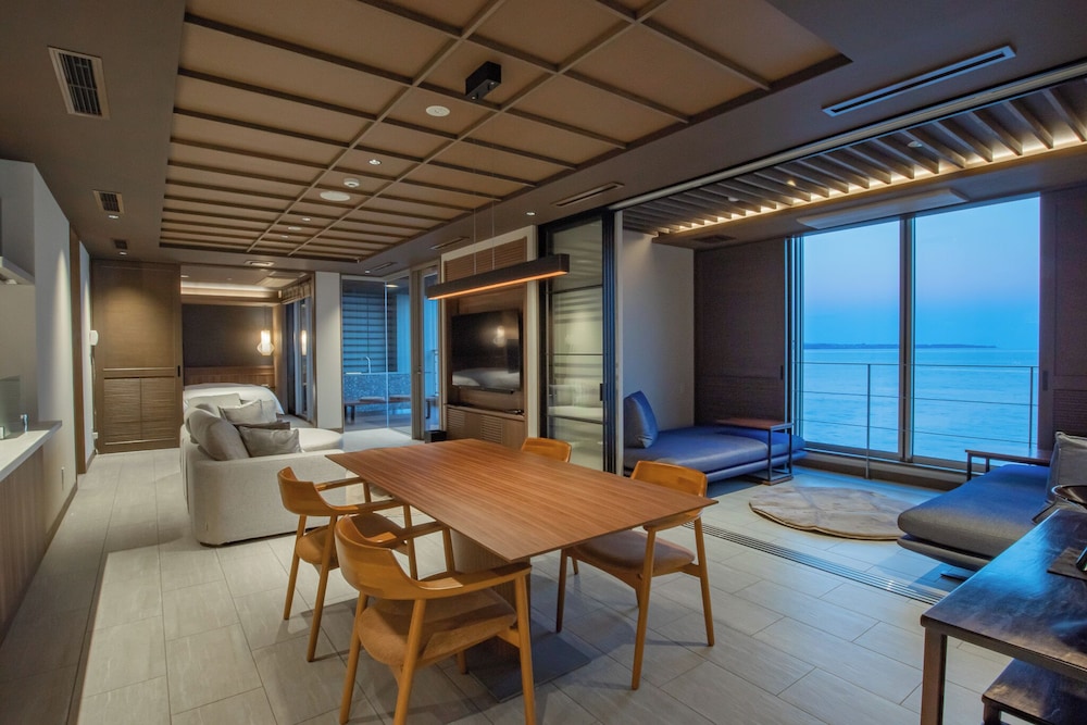 D2タイプ デラックスリゾート (洋室) 禁煙 リビング エリア0 | AMANE RESORT SEIKAI