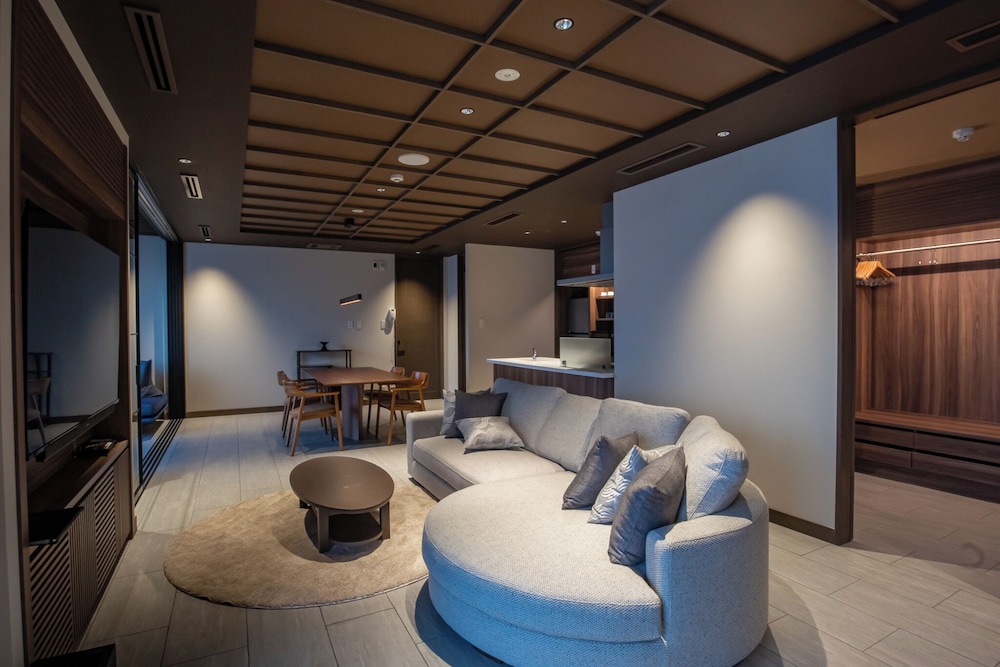 D2タイプ デラックスリゾート (洋室) 禁煙 リビング エリア1 | AMANE RESORT SEIKAI