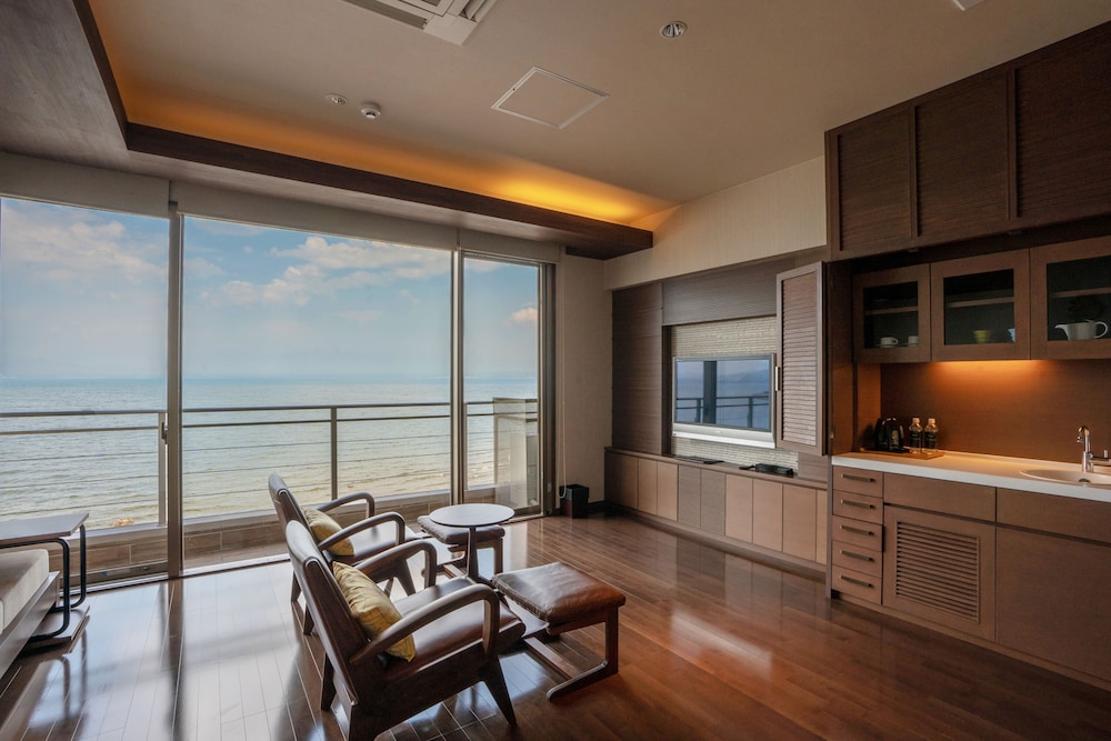 Sタイプ スーペリアツイン (リノベーション) 65sqm 部屋からの景観0 | AMANE RESORT SEIKAI
