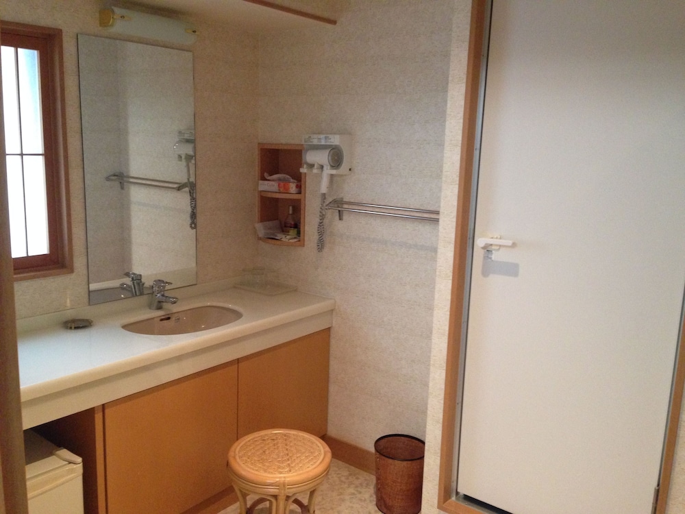 和室8畳　専用バスルーム　素泊まり バスルームの設備0 | 中安旅館