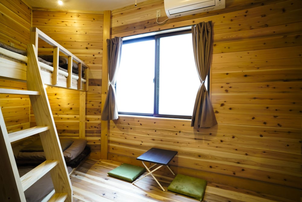 ツインルーム 客室1 | 伊勢のゲストハウス風見荘