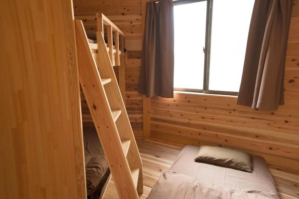 ツインルーム 客室2 | 伊勢のゲストハウス風見荘