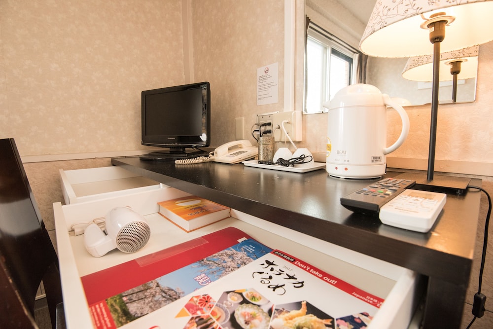 ツインルーム 禁煙 客室の設備とサービス1 | 京都トラベラーズ・イン