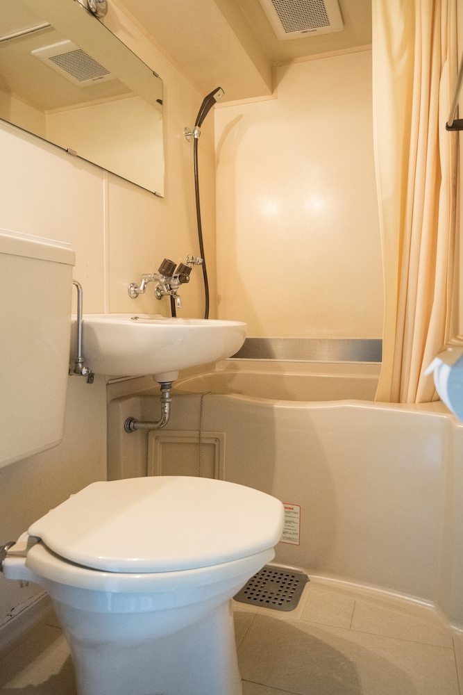 トラディショナル ルーム 禁煙 バスルーム0 | 京都トラベラーズ・イン