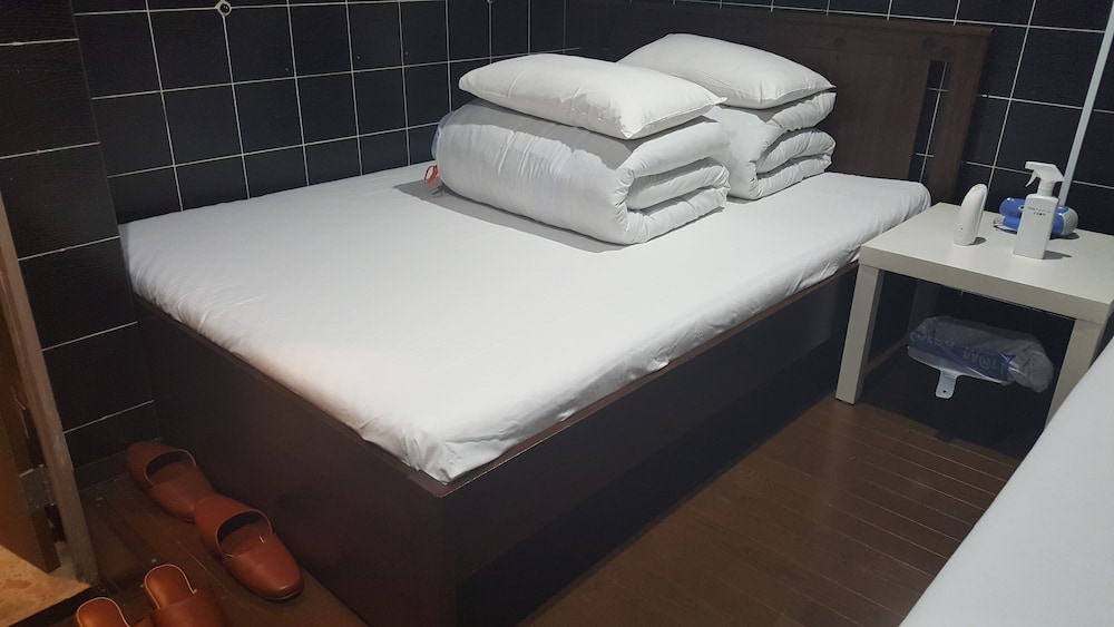 ベーシック トリプルルーム 客室2 | ソフィアス アパートメント