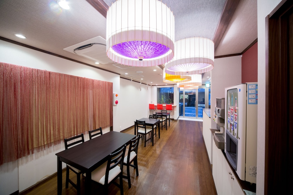 レストラン1 | ホステル わさび名古屋駅前 レストラン1 | ホステル わさび名古屋駅前