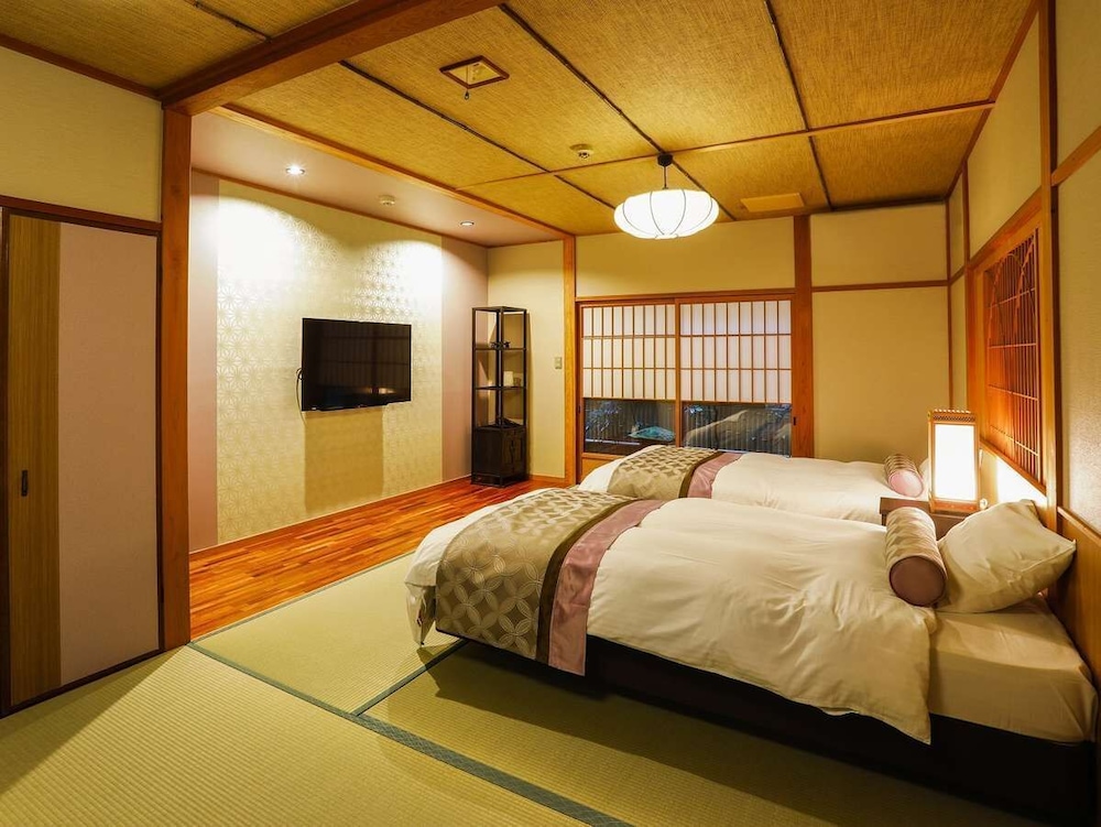 コンフォート ルーム シングルベッド 2 台 部屋からの景観0 | 城崎温泉 夢こやど 天望苑