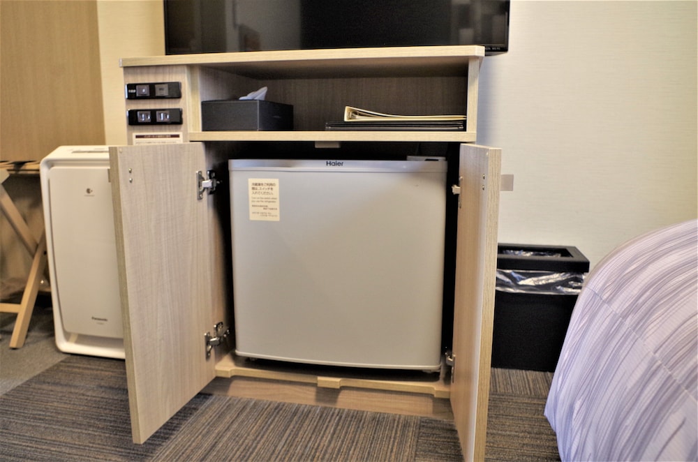 ダブルルーム 禁煙 小型冷蔵庫1 | ホテルルートイン佐伯駅前