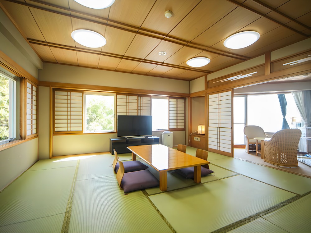 [和美麗スイート] 露天風呂付き　喫煙 | リブマックスリゾート瀬戸内シーフロント