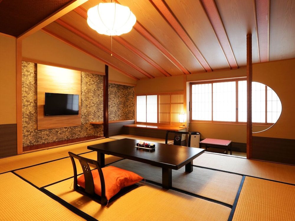 和室（10畳タイプ） 客室2 | 大西屋水翔苑