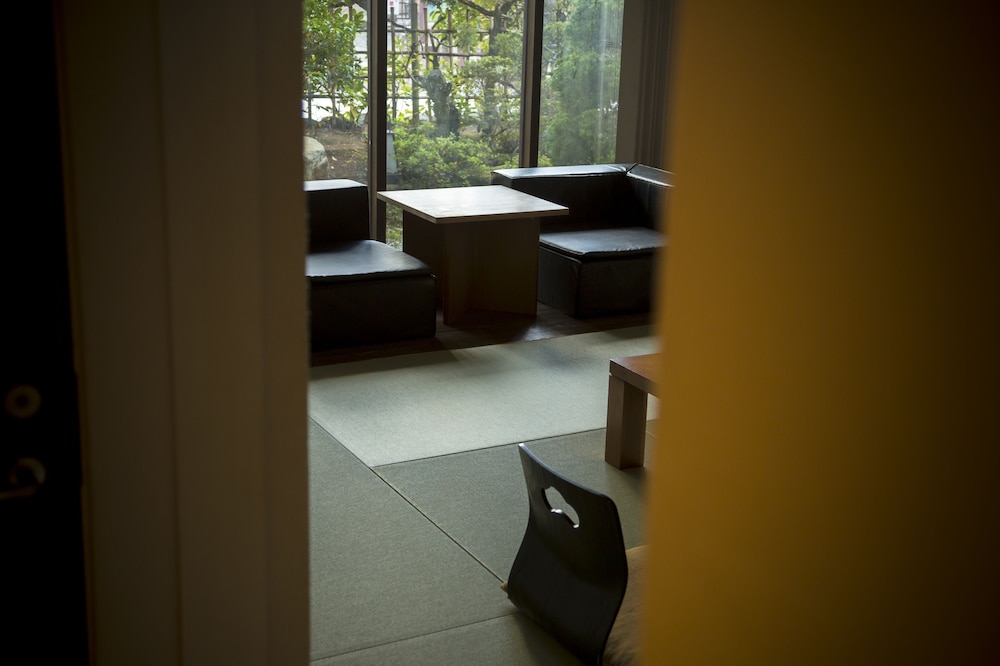 1階 和室（11歳以下は宿泊不可） 客室7 | 神風楼