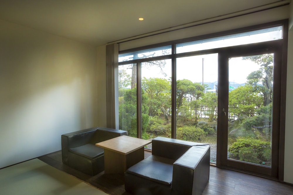 1階 和室（11歳以下は宿泊不可） 客室1 | 神風楼