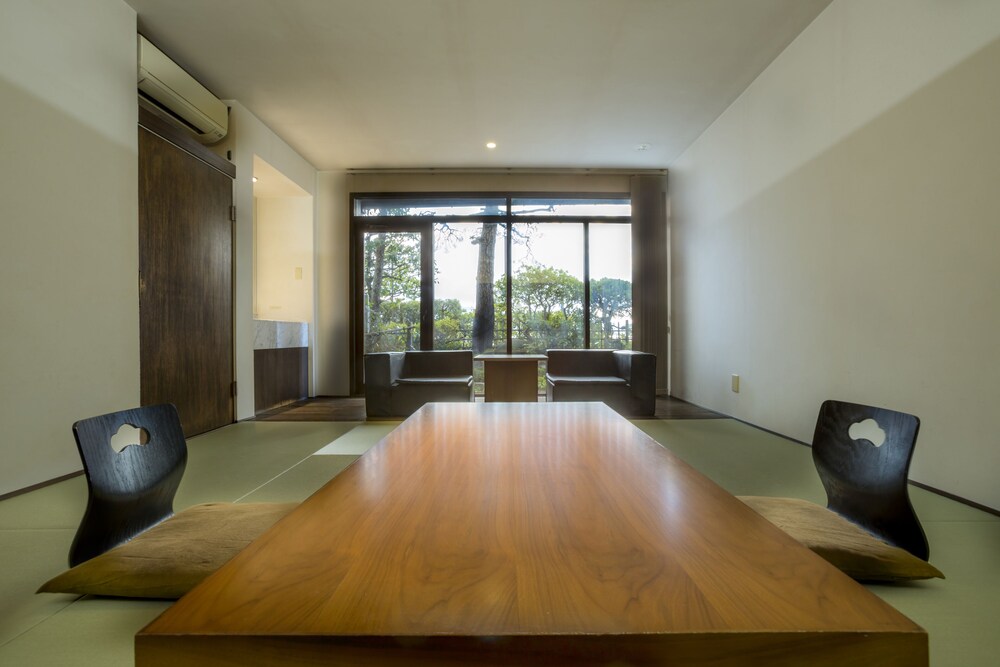 1階 和室（11歳以下は宿泊不可） 客室3 | 神風楼