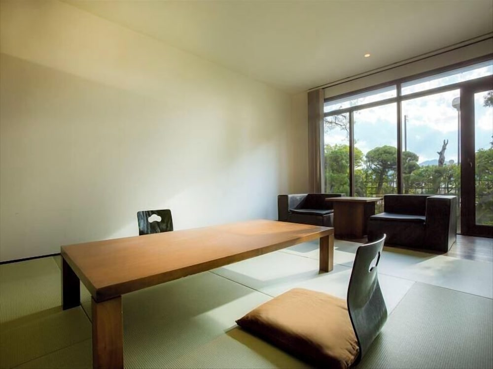 1階 和室（11歳以下は宿泊不可） 客室10 | 神風楼