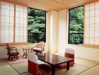 四季の宿処 一花館