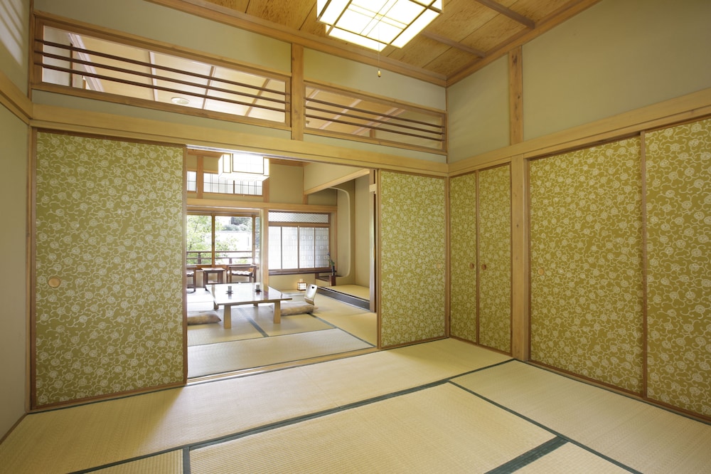 客室1 | 草津ホテル 客室1 | 草津ホテル