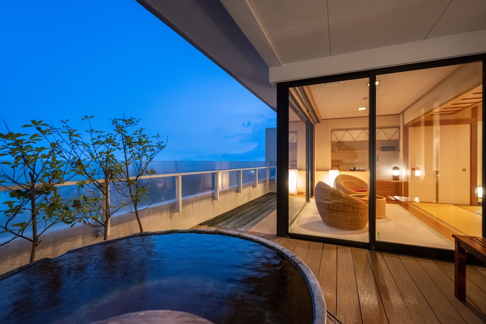 [最上階] プレミアデラックス和室10畳 (湯けむりビュー露天風呂付) 64m² 禁煙 | 霧島国際ホテル