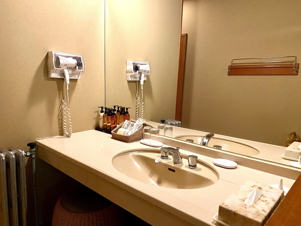 貴賓室 バスルーム1 | 四季の湯座敷 武蔵野別館