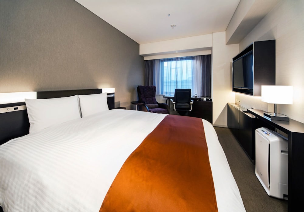 デラックス ダブルルーム 禁煙 | ダイワロイネットホテル銀座 PREMIER