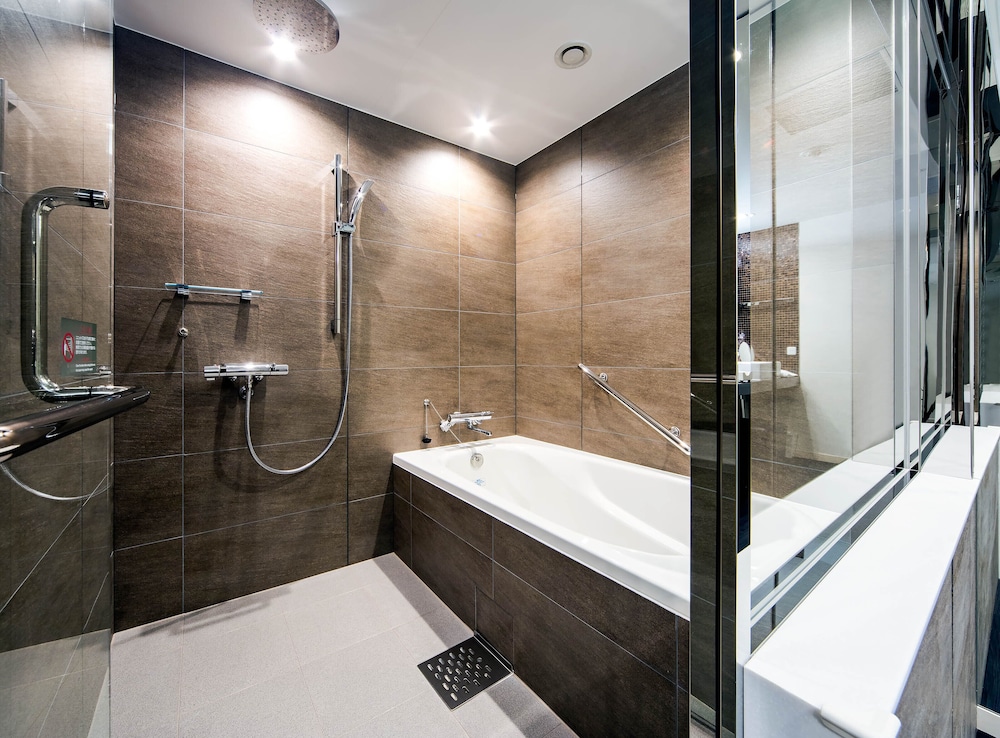 ジュニアスイート ツインルーム 禁煙 バスルーム3 | ダイワロイネットホテル銀座 PREMIER