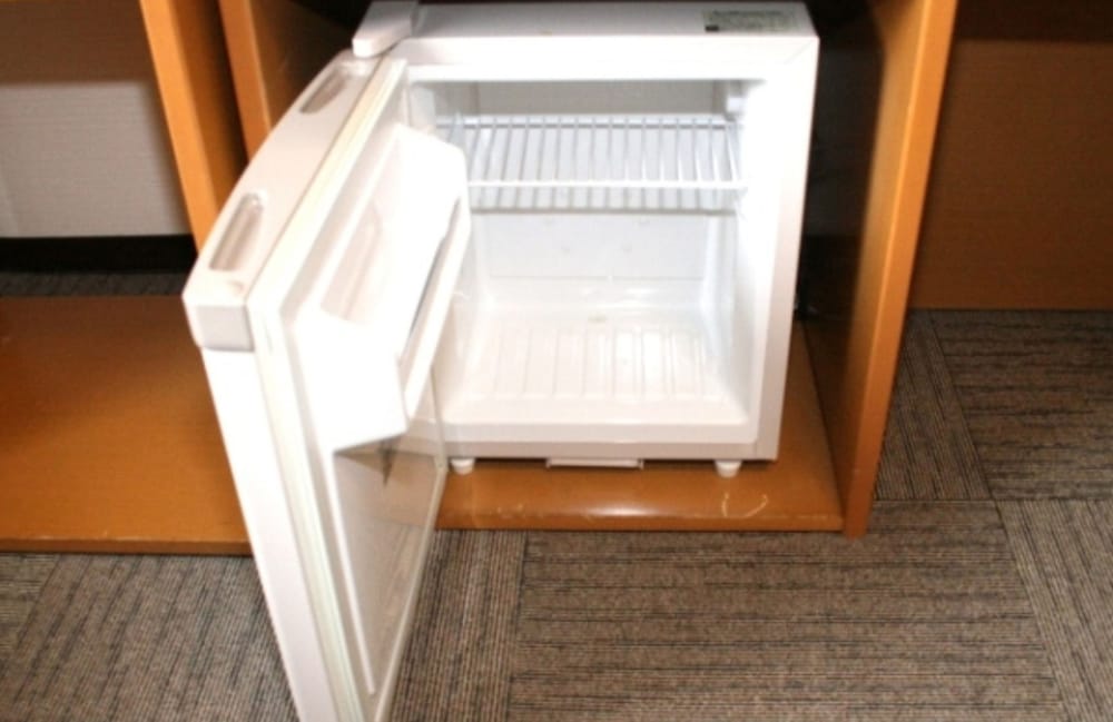 エコノミー ツインルーム 喫煙可 客室6 | ホテルサンルート彦根