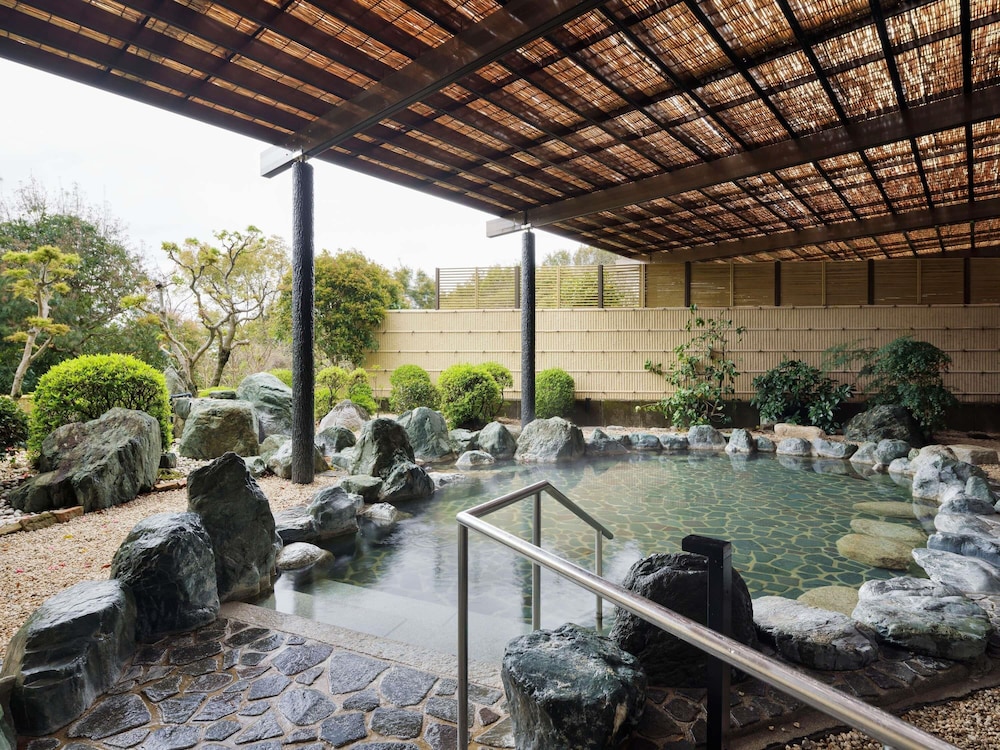 クラシックツイン マウンテンビュー(TWBZ) 客室1 | グランドメルキュール伊勢志摩リゾート & スパ