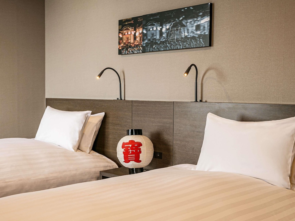 スタンダード ルーム シングルベッド 2 台 マウンテンビュー 客室7 | グランドメルキュール琵琶湖リゾート & スパ