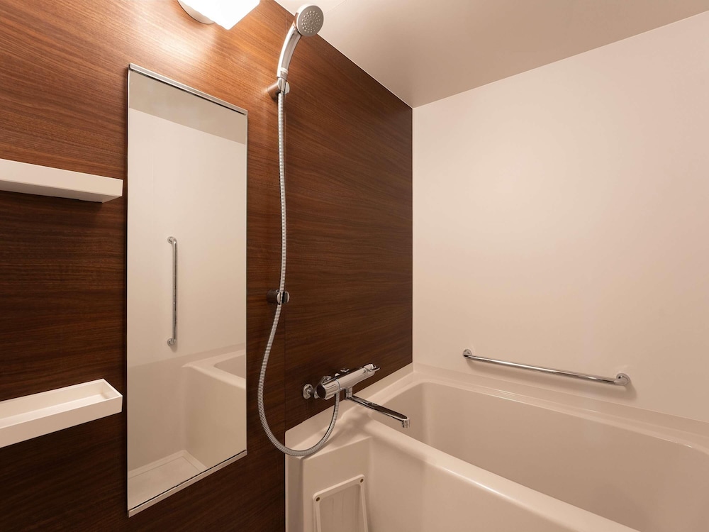 スタンダード ルーム (2 Twin Beds and 1 Sofabed) 客室2 | グランドメルキュール八ヶ岳リゾート & スパ