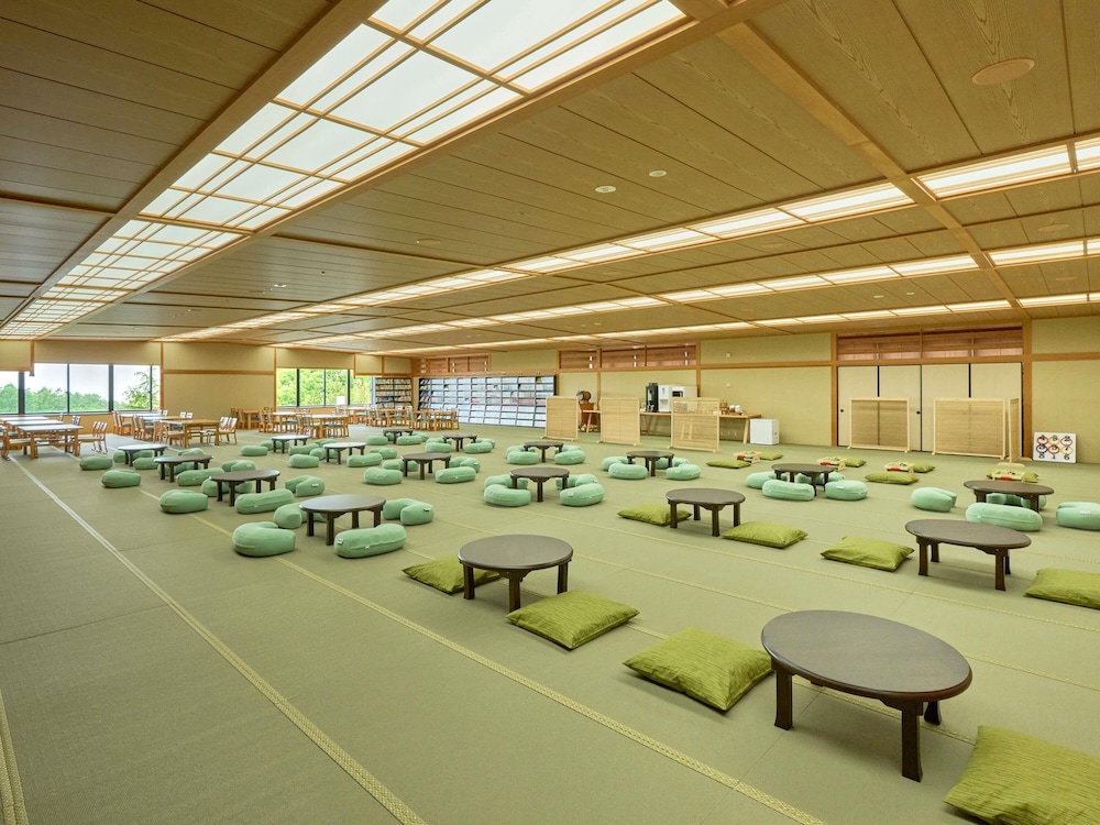 クラシック ルーム (2 Twin Beds,1 Sofabed and 1 Extra bed) 客室3 | グランドメルキュール八ヶ岳リゾート & スパ