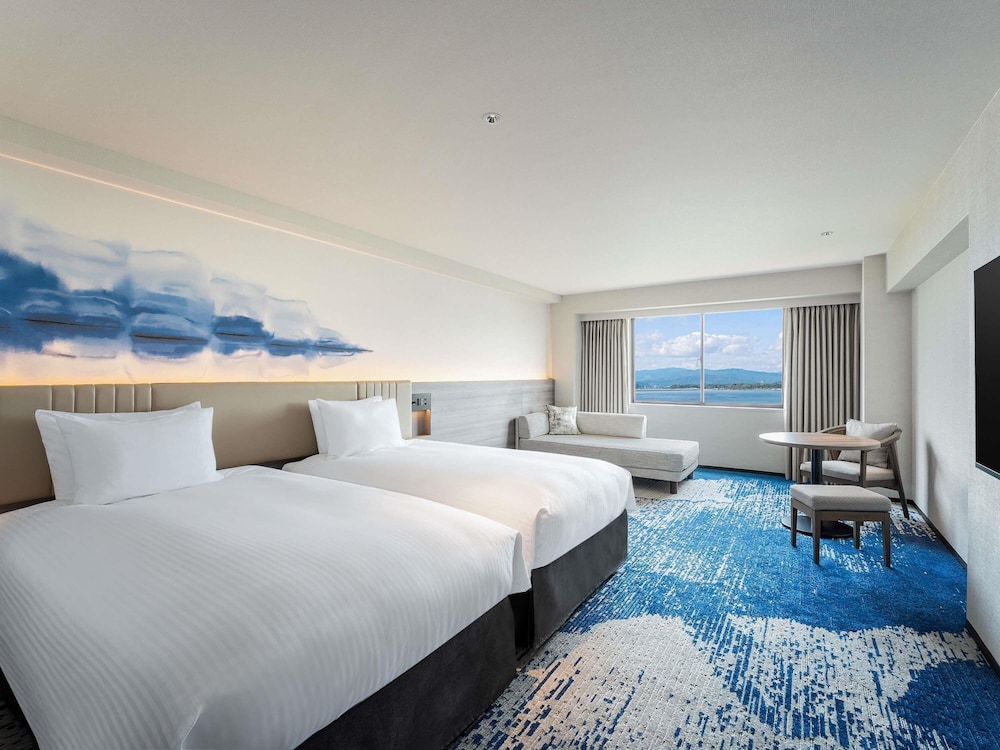 エグゼクティブ ルーム シングルベッド 2 台 客室1 | グランドメルキュール浜名湖リゾート & スパ