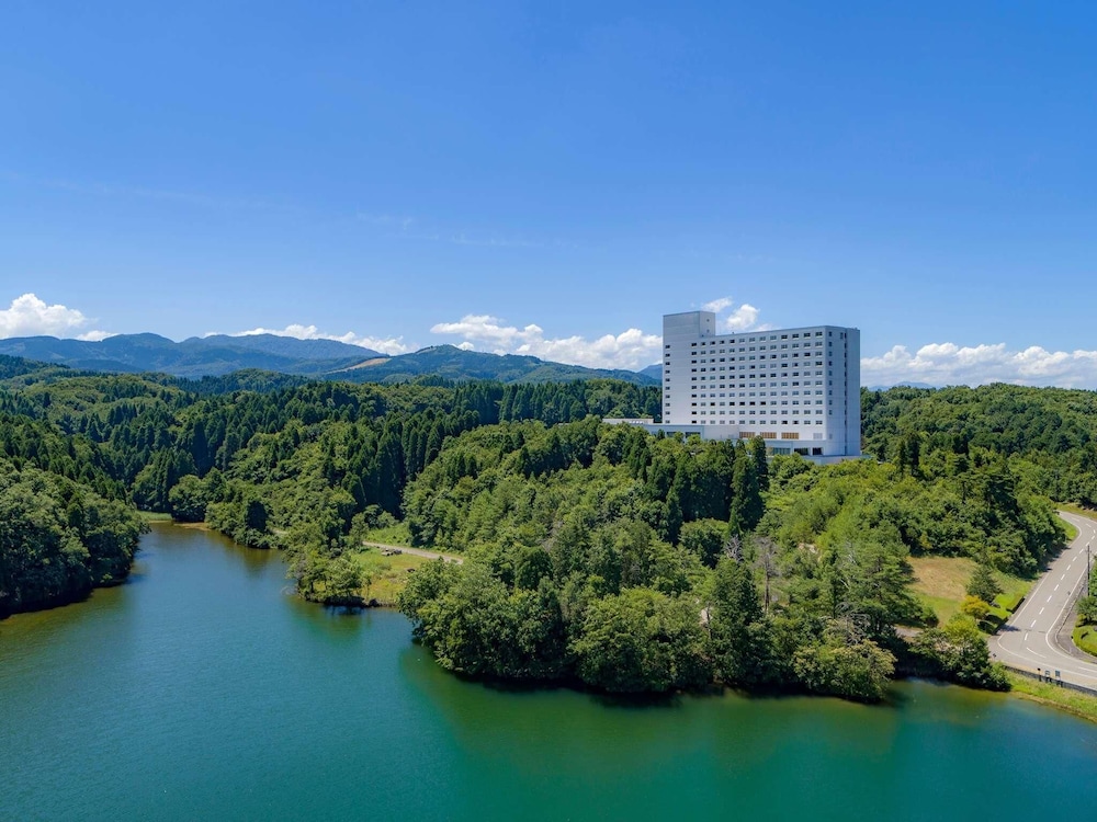 メインイメージ | メルキュール富山砺波リゾート & スパ