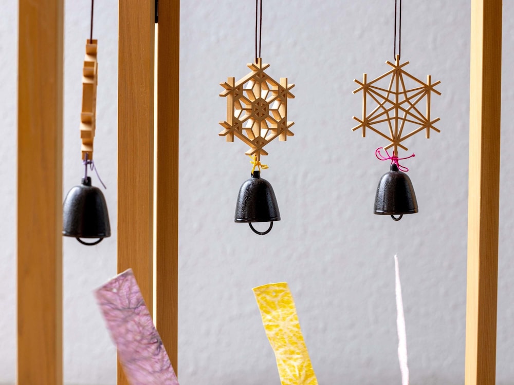 クラシック ルーム シングルベッド 2 台 客室1 | メルキュール富山砺波リゾート & スパ