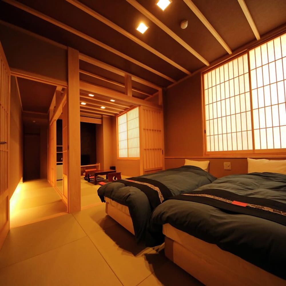 客室1 | 野沢温泉 河一屋旅館