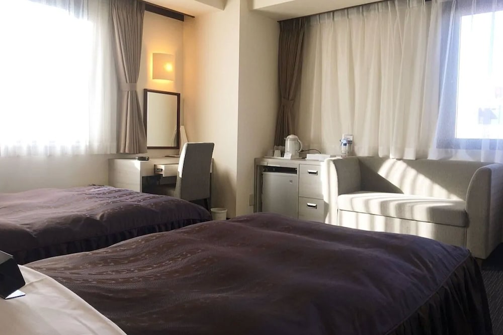 ツインルーム 喫煙可 客室1 | ホテルモンテローザ太田