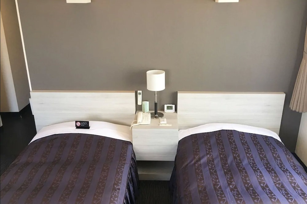 ツインルーム 喫煙可 | ホテルモンテローザ太田