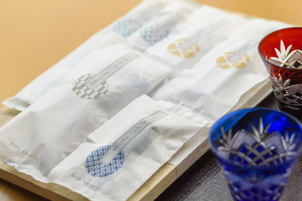 和室8畳～10畳 シャワー・布団付 【加賀の味覚 和朝食と会席夕食付】 バスルームの設備0 | 料理旅館 金沢茶屋