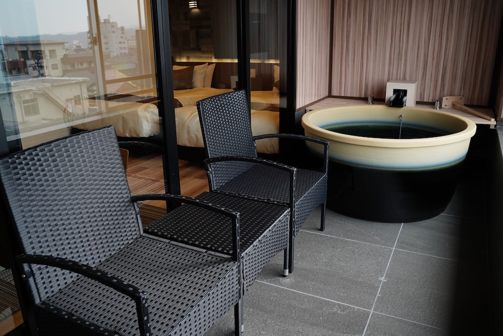 和モダンスーペリア和洋室 禁煙 客室4 | リブマックスリゾート加賀山代