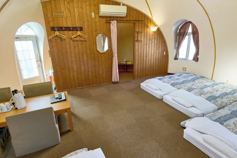 ヴィレッジゾーン・和室風 禁煙（４名利用） 客室7 | 阿蘇ファームランド