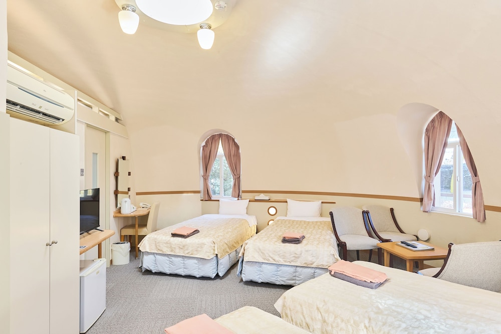 ロイヤルゾーン・フォースルーム　禁煙　4名利用 客室2 | 阿蘇ファームランド