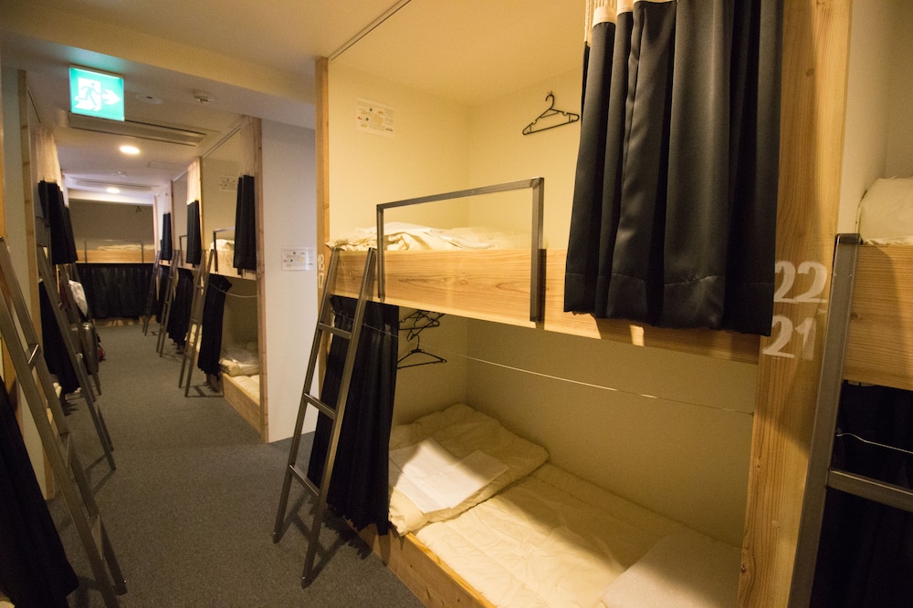 大部屋 男女共同ドミトリー(2名様用) 客室1 | サンチャゴゲストハウス広島