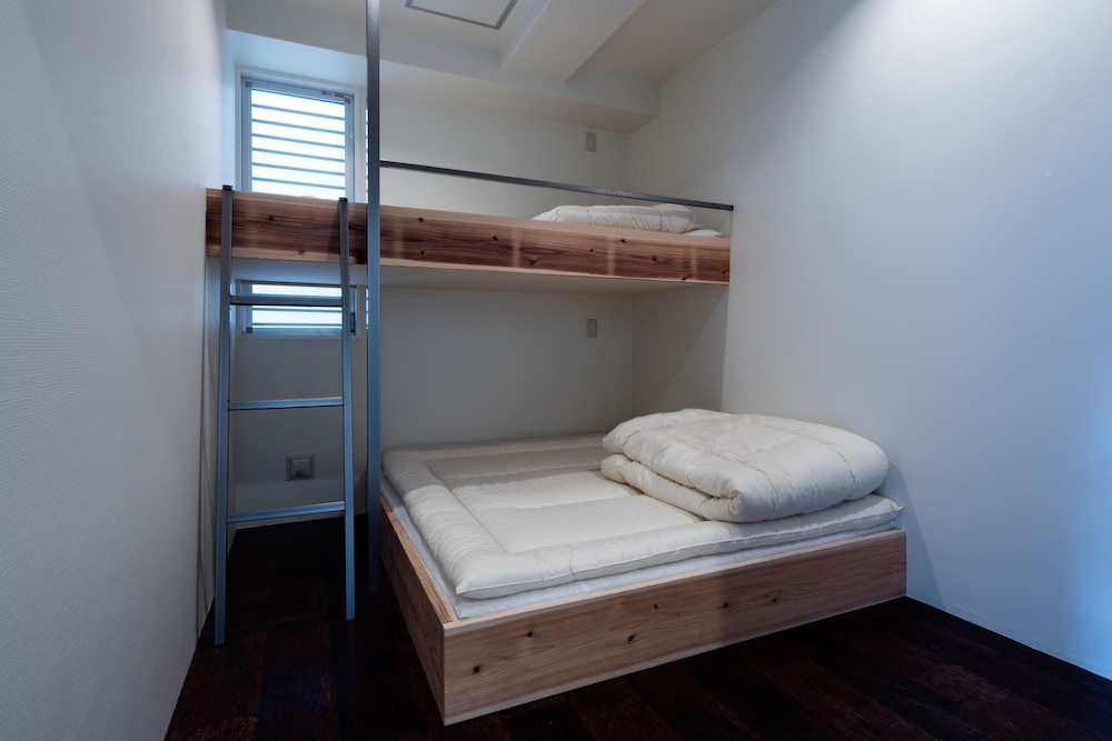 客室1 | サンチャゴゲストハウス広島