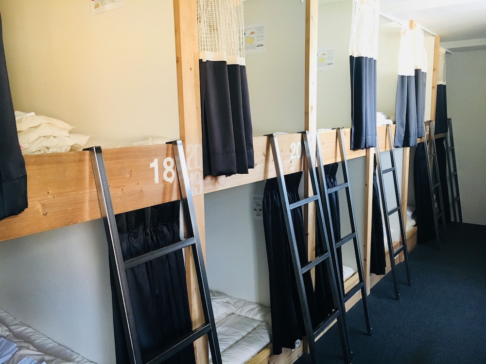 大部屋 男女共同ドミトリー(2名様用) 客室3 | サンチャゴゲストハウス広島