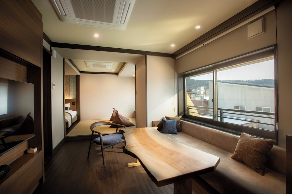 エグゼクティブ ルーム 客室1 | まち宿 壱龍